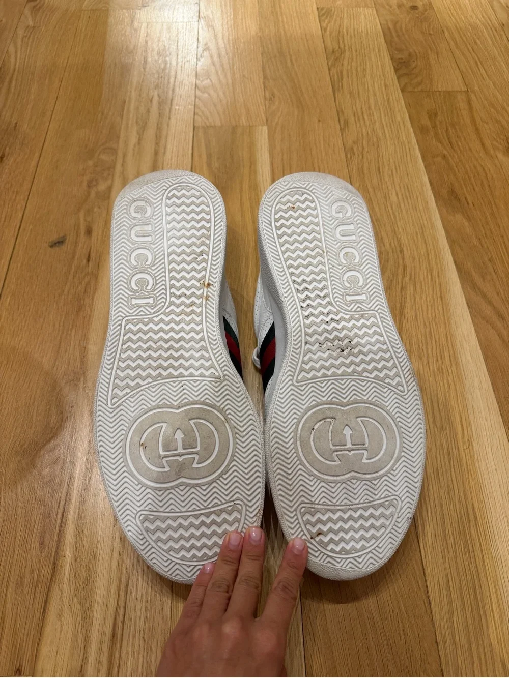 Gucci White Leather Sneakers with Red & Green Web Stripe
